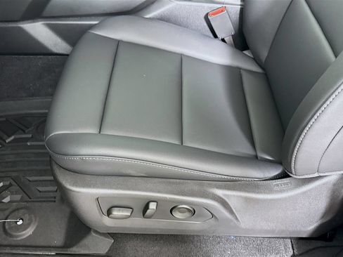 New 2026 Chevrolet Colorado LT w/ LT Convenience Package AWD/4WD image 19