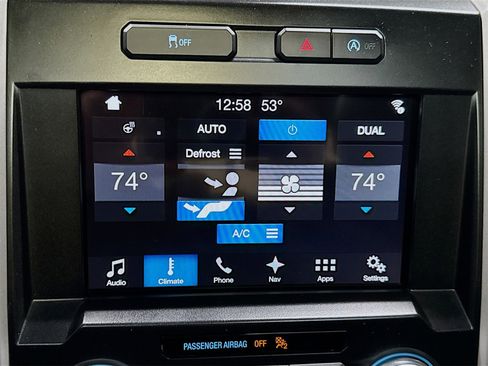 Used 2017 Ford F150 Lariat w/ Equipment Group 502A Luxury image 20