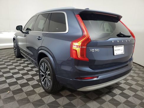 Used 2022 Volvo XC90 T5 Momentum w/ Climate Package FWD image 6
