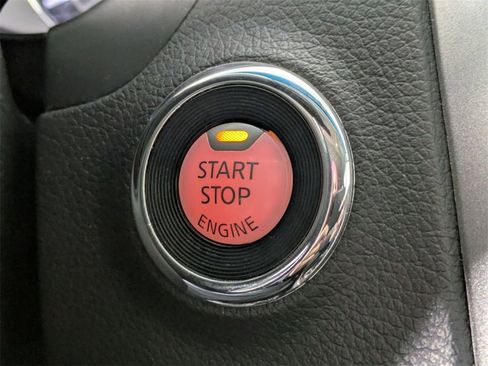 Used 2015 Nissan Altima 2.5 SV w/ Convenience Package image 16