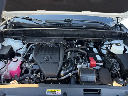 Used 2023 Toyota Highlander Platinum image 22