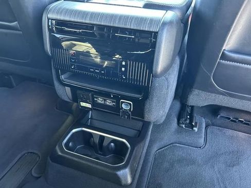 Used 2024 Jeep Wagoneer Series II image 27