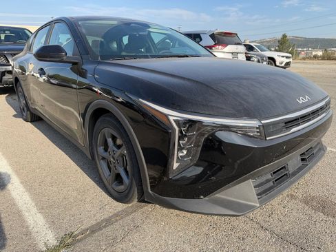 Used 2025 Kia K4 FWD image 4