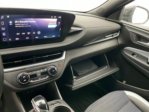 Certified 2024 Buick Envista Preferred w/ Convenience I Package image 19