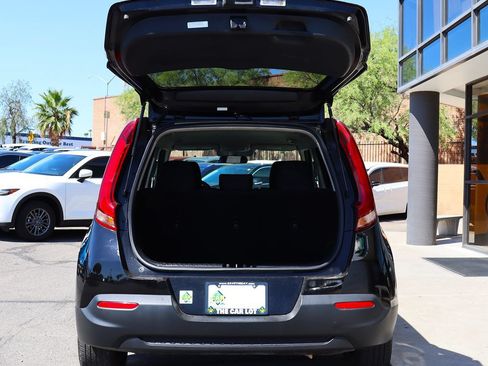 Used 2022 Kia Soul LX FWD image 22