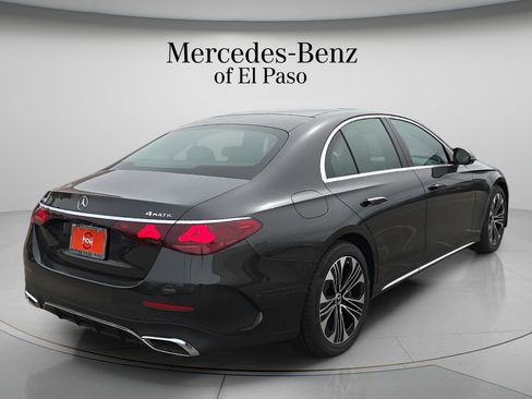 New 2026 Mercedes-Benz E 450 4MATIC Sedan image 3