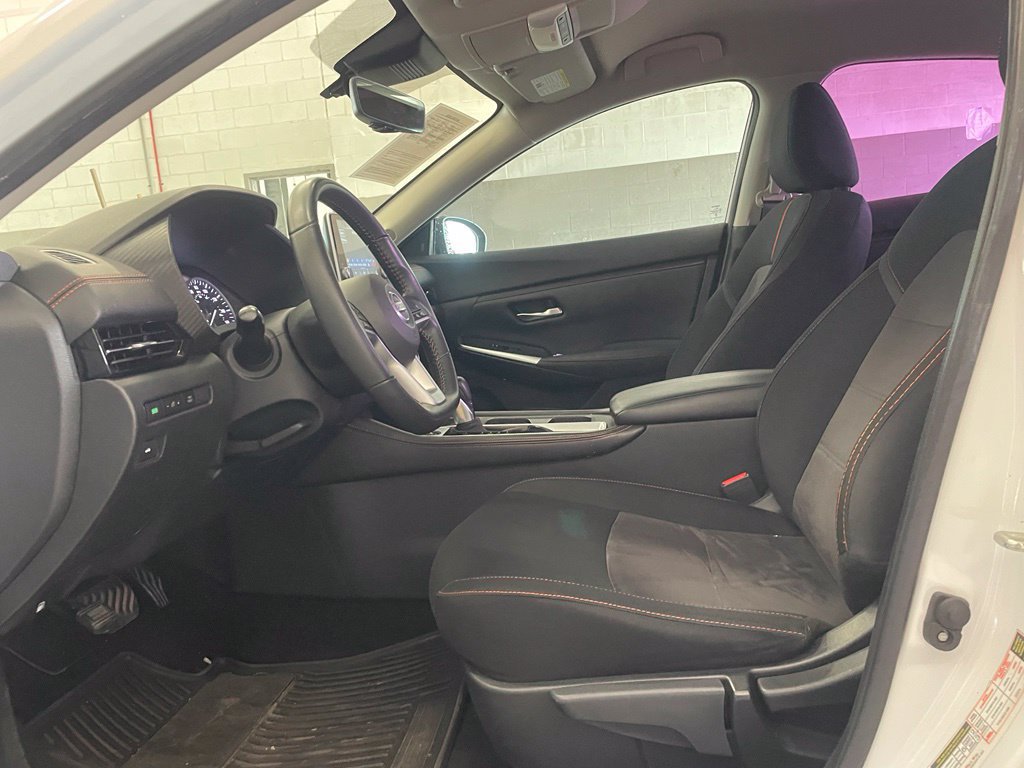 Certified 2022 Nissan Sentra SR w/ Electronics Package FWD image 10