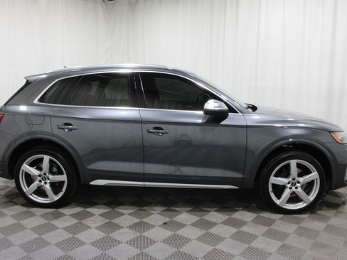 Used 2022 Audi SQ5 Premium w/ Convenience Package image 29