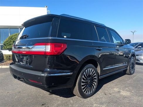 Used 2021 Lincoln Navigator Black Label image 4