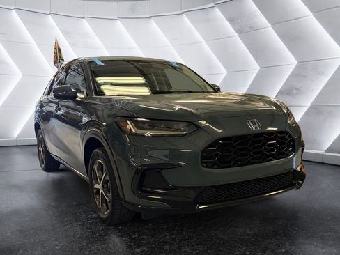 Used 2023 Honda HR-V EX-L image 1