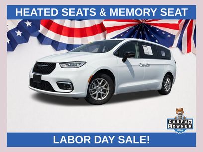 Used 2024 Chrysler Pacifica Touring-L