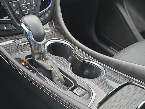 Used 2017 Buick Envision Essence image 19