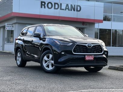 Certified 2023 Toyota Highlander LE