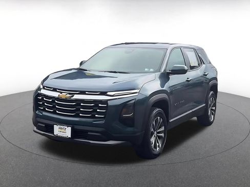 Used 2025 Chevrolet Equinox LT FWD image 7