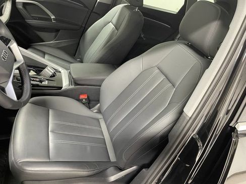 Used 2025 Audi Q5 Premium w/ Convenience Package AWD/4WD image 15