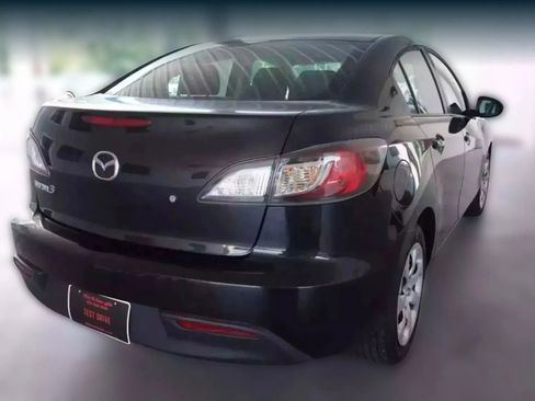 Used 2010 MAZDA MAZDA3 i Sport image 10