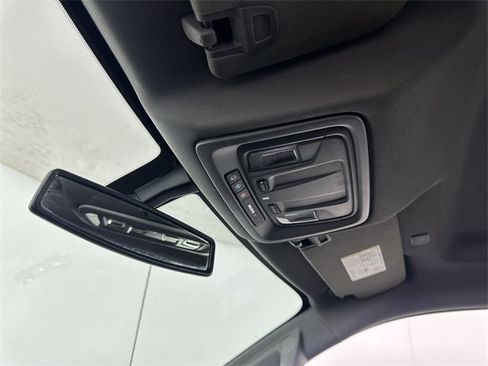 Used 2023 Chevrolet Silverado 2500 LT image 19