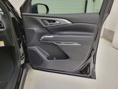 New 2026 Chevrolet Traverse LT w/ Driver Confidence Package image 34