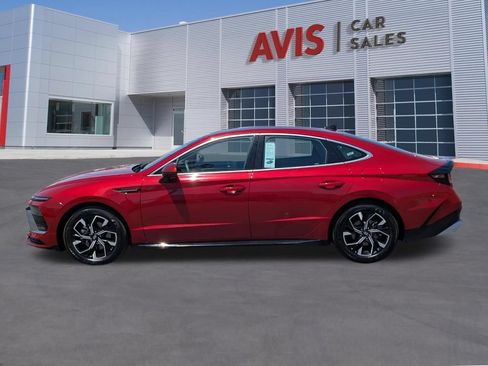Used 2025 Hyundai Sonata SEL FWD image 10