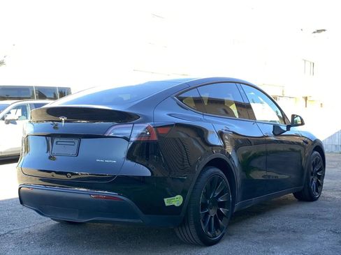 Used 2023 Tesla Model Y Long Range image 4