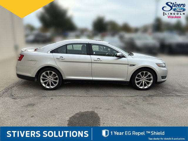 Used 2017 Ford Taurus Limited AWD/4WD image 5