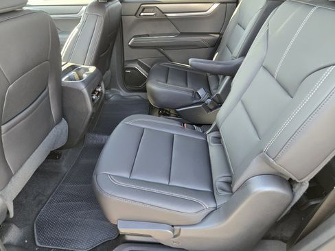 New 2025 GMC Acadia Elevation w/ Elevation Premium Package image 7