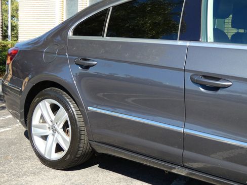 Used 2014 Volkswagen CC Sport image 8