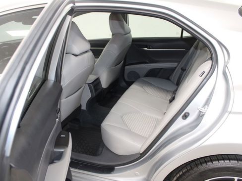 Used 2023 Toyota Camry SE image 24