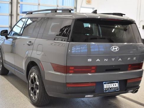 Used 2025 Hyundai Santa Fe SEL AWD/4WD image 10