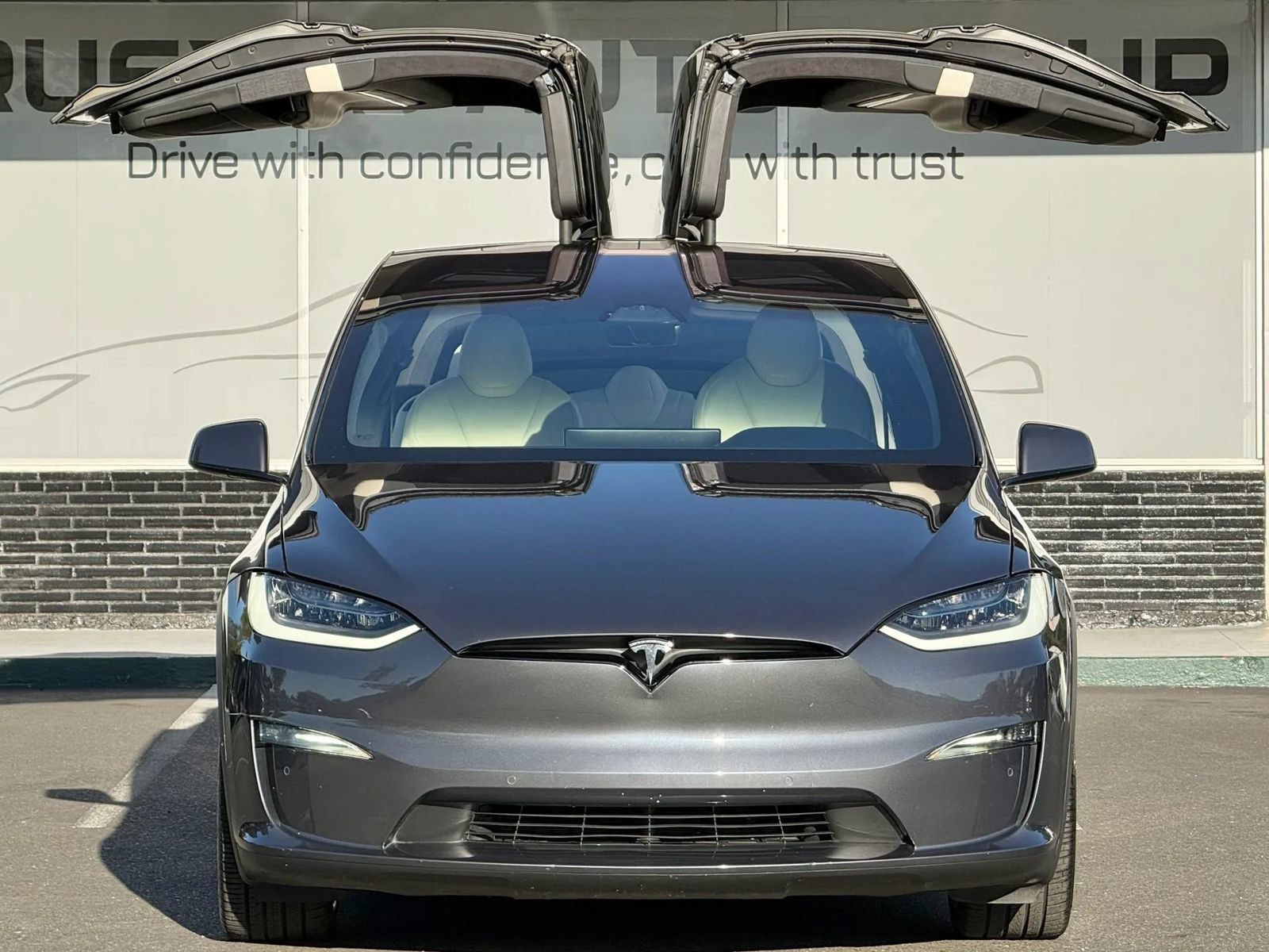 Used 2022 Tesla Model X AWD/4WD image 2