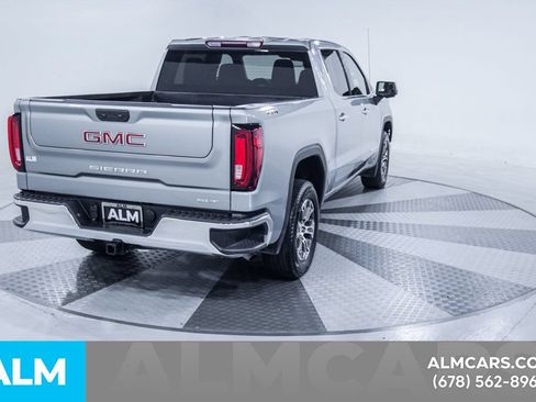 Used 2026 GMC Sierra 1500 SLT AWD/4WD image 9