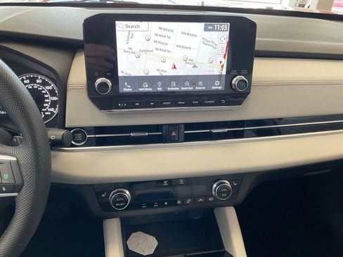 Used 2022 Mitsubishi Outlander SEL image 15