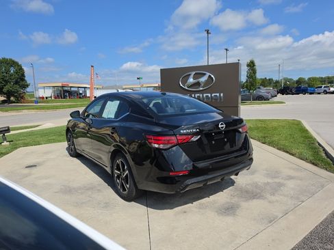 Used 2024 Nissan Sentra SV FWD image 7