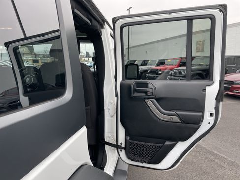 Used 2017 Jeep Wrangler Unlimited Sport w/ Quick Order Package 24S image 15