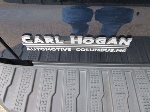 Used 2023 GMC Sierra 1500 Denali w/ Denali Reserve Package image 10