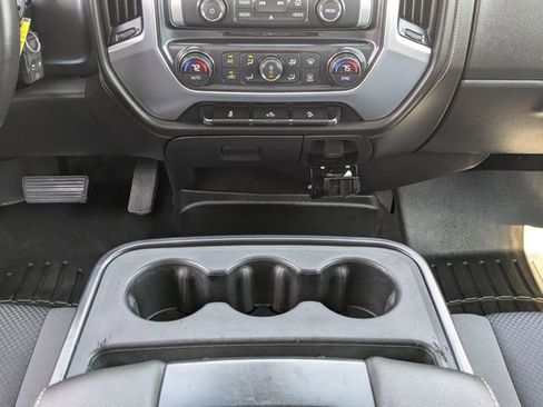 Used 2018 GMC Sierra 1500 SLE w/ SLE Value Package image 16