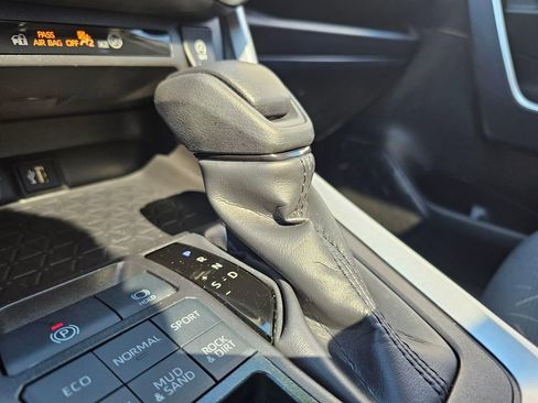 Certified 2025 Toyota RAV4 XLE w/ Convenience Package image 37