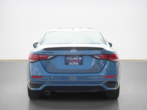 New 2025 Nissan Sentra SR w/ Midnight Edition image 3