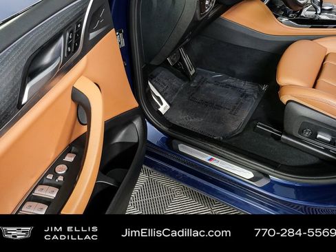 Used 2023 BMW X4 xDrive30i w/ M Sport Package image 9