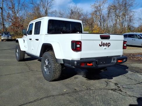 New 2026 Jeep Gladiator Mojave image 6