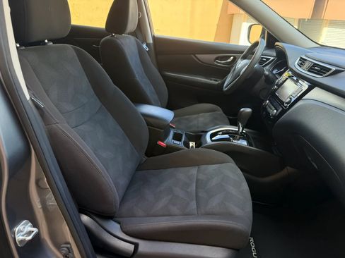 Used 2016 Nissan Rogue SV w/ SV Premium Package AWD/4WD image 24