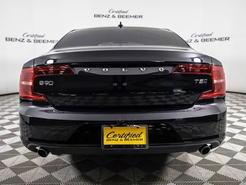 Used 2018 Volvo S90 T5 Momentum w/ Convenience Package image 7