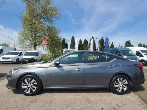 Used 2020 Nissan Altima 2.5 S image 2