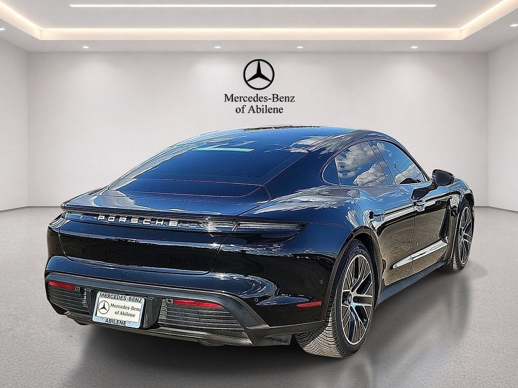 Used 2022 Porsche Taycan RWD image 7