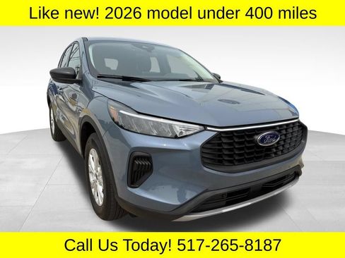 Used 2026 Ford Escape Active w/ Cold Weather Package AWD/4WD image 1