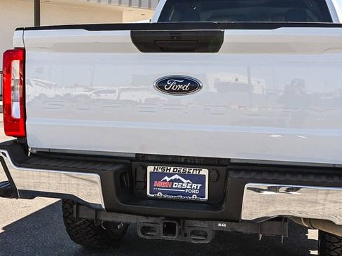 Used 2025 Ford F250 XLT AWD/4WD image 11