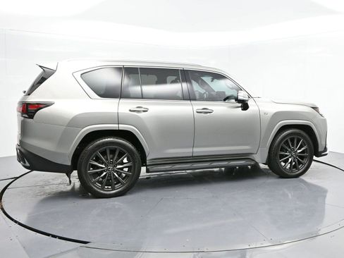 Used 2024 Lexus LX 600 F Sport image 8