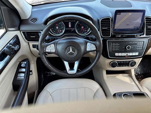 Used 2018 Mercedes-Benz GLE 350 w/ Premium 1 Package image 23