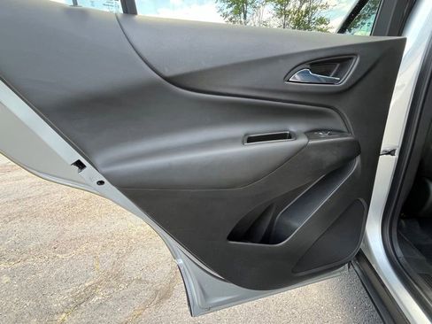 Certified 2022 Chevrolet Equinox LT FWD image 16