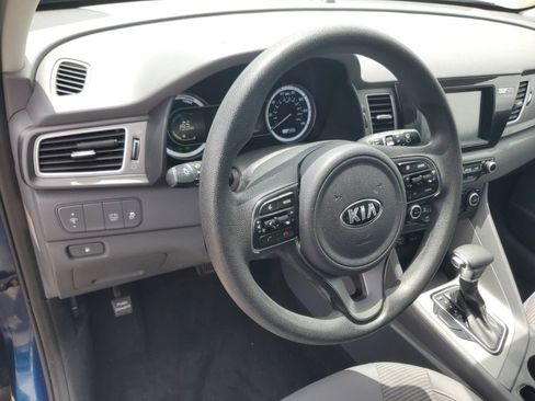 Used 2019 Kia Niro LX FWD image 10